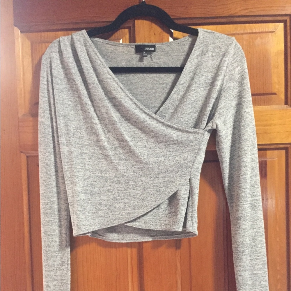 Wilfred FREE long sleeve crop top